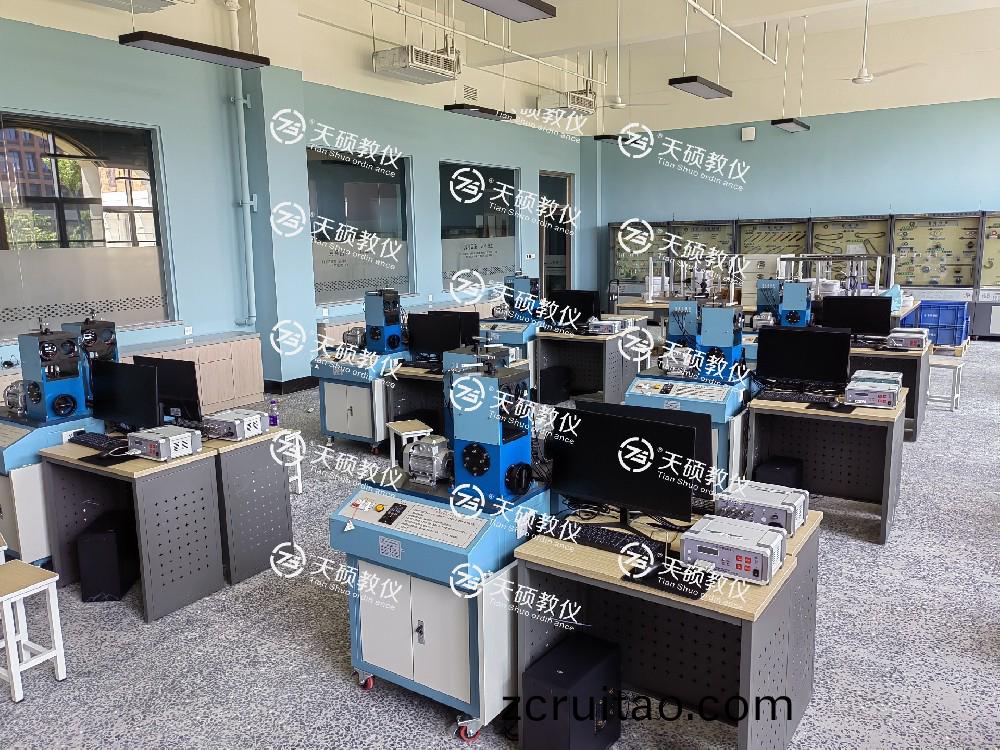 中(zhong)原(yuan)科技學(xué)院(yuan)新校(xiao)區(qū)(qu)理(li)工(gong)學(xué)(xue)部(bu)實驗(yan)室(shi)建設(shè)項(xiang)目(mu) 順(shun)利(li)安裝(zhuang)、調(diào)試(shi)、培(pei)訓(xùn)、驗(yan)收通過(guo)